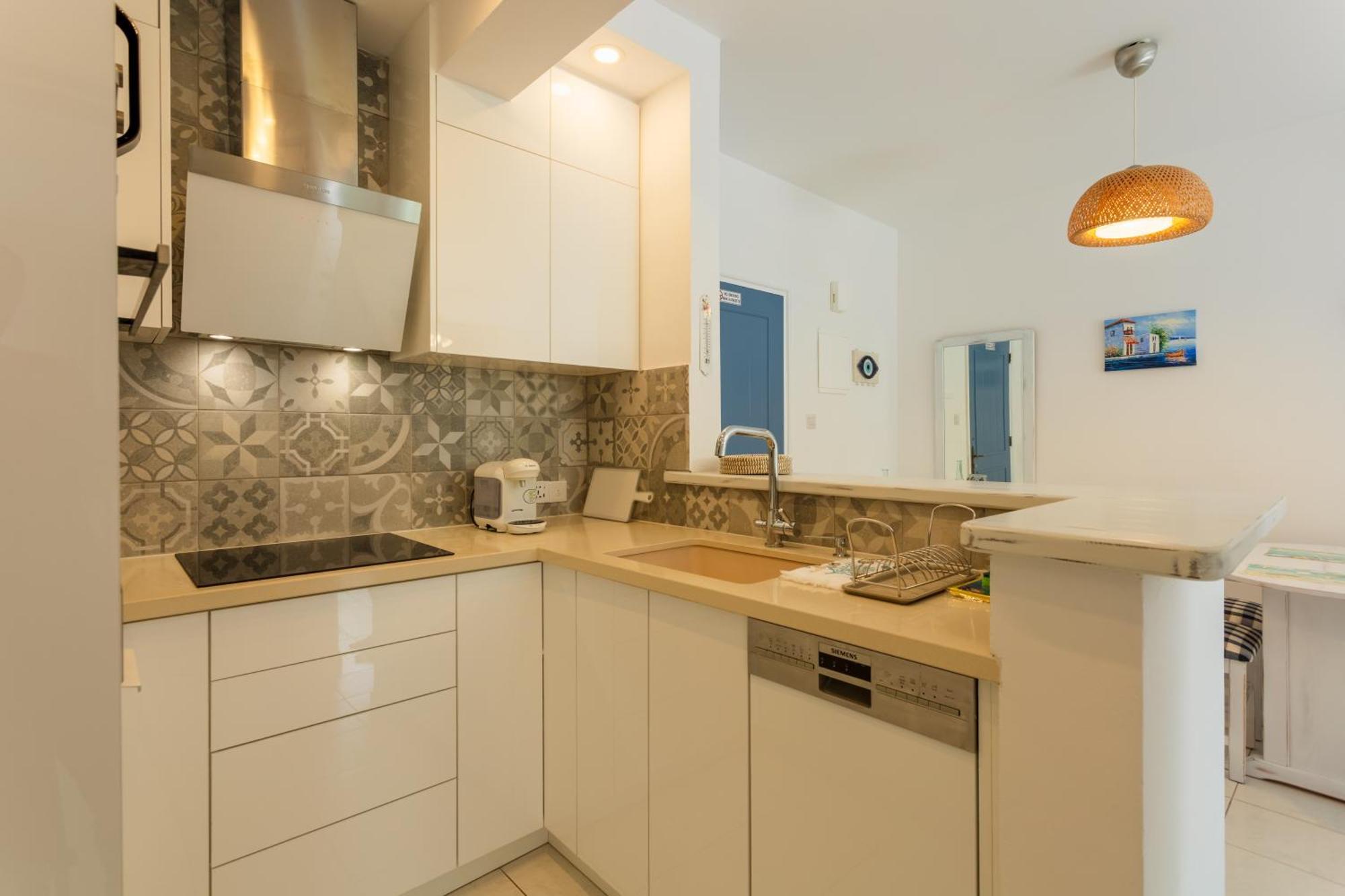 Regina Gardens Lovely Apartment Paphos Exteriör bild