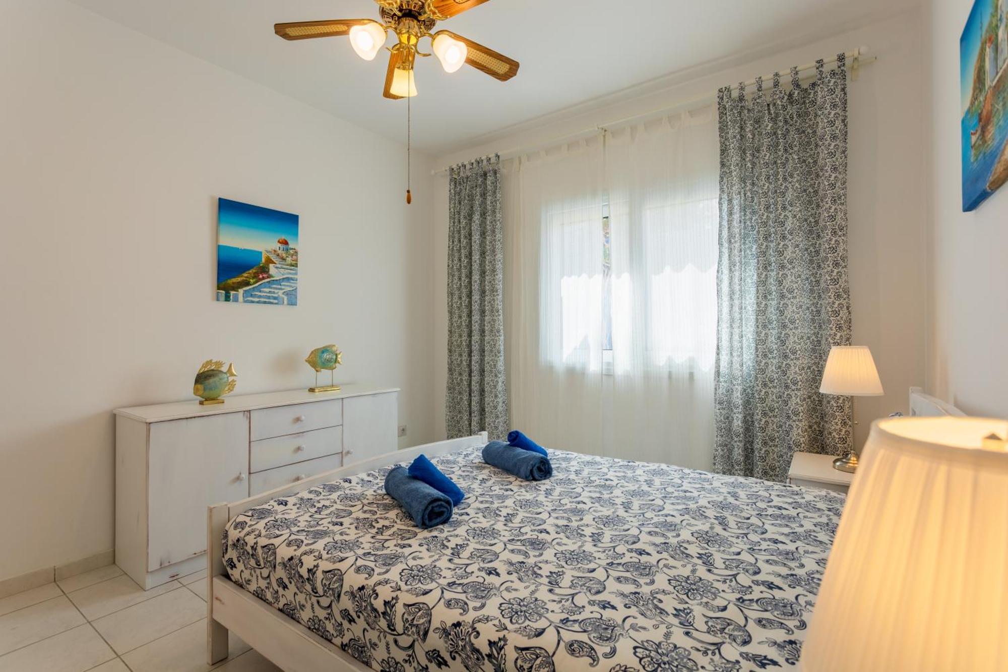 Regina Gardens Lovely Apartment Paphos Exteriör bild