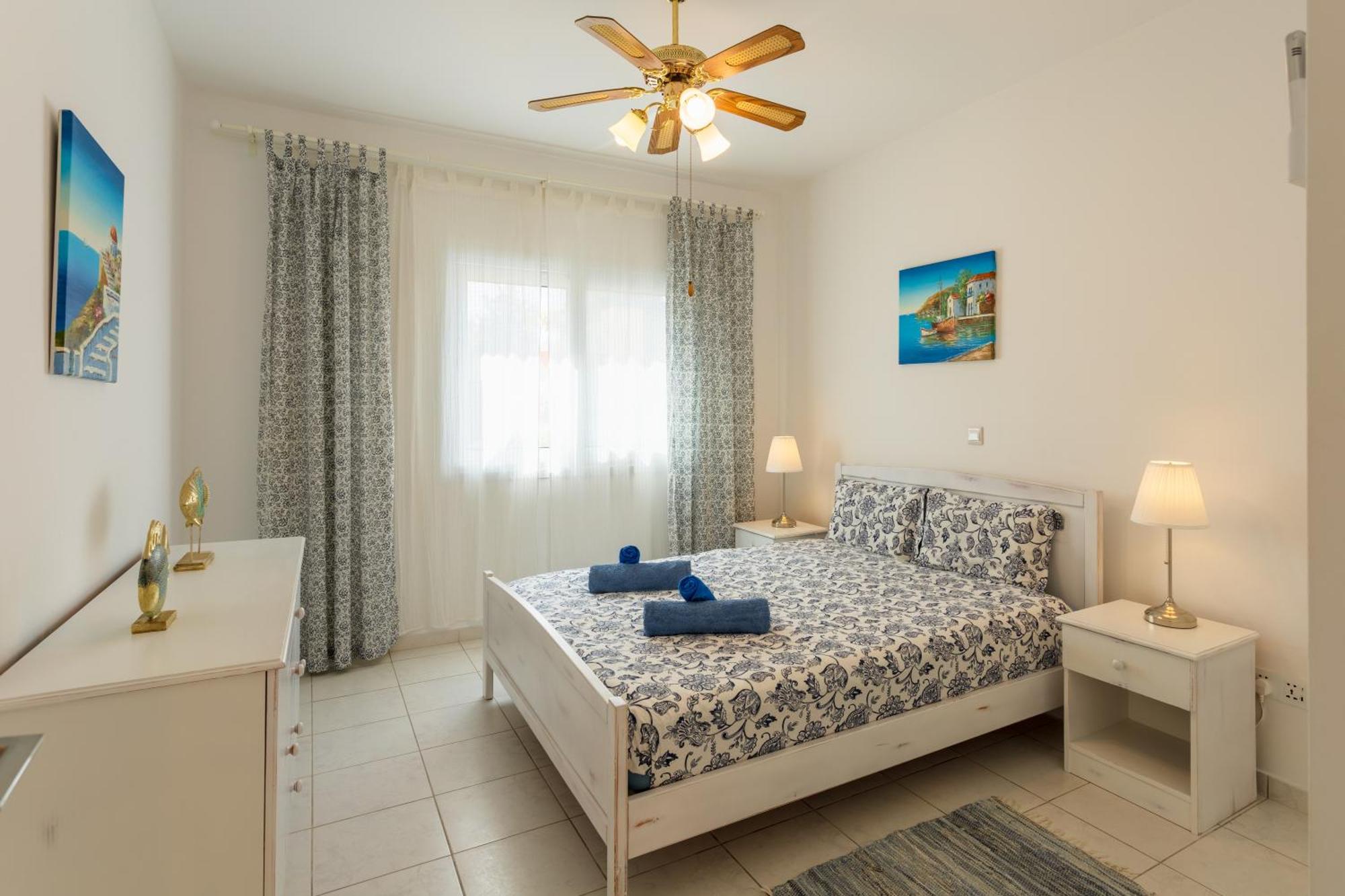 Regina Gardens Lovely Apartment Paphos Exteriör bild
