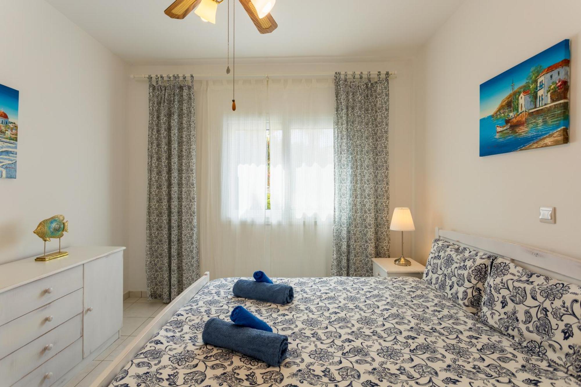 Regina Gardens Lovely Apartment Paphos Exteriör bild